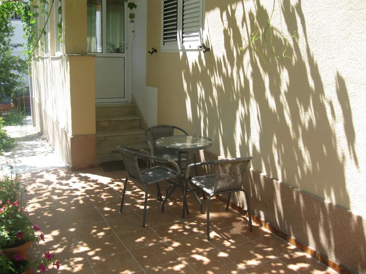 Apartments Radic Trogir 0*,